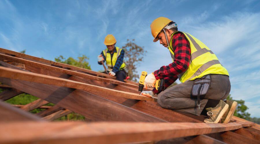 Professional gutter cleaning in Vining, IA